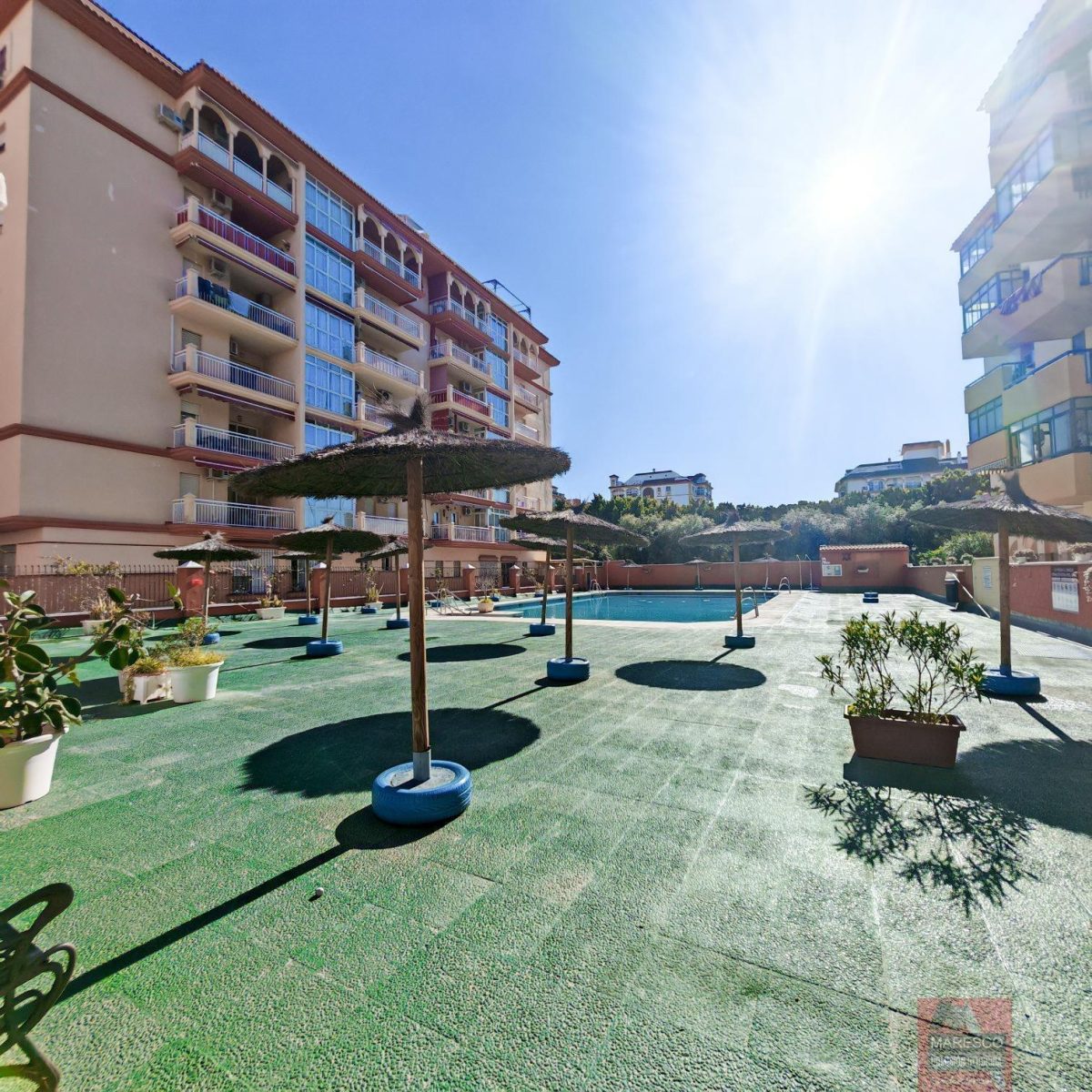 Piso familiar en Los Boliches, Costa del Sol a 300m del Paseo Marítimo con piscina — Foto 3