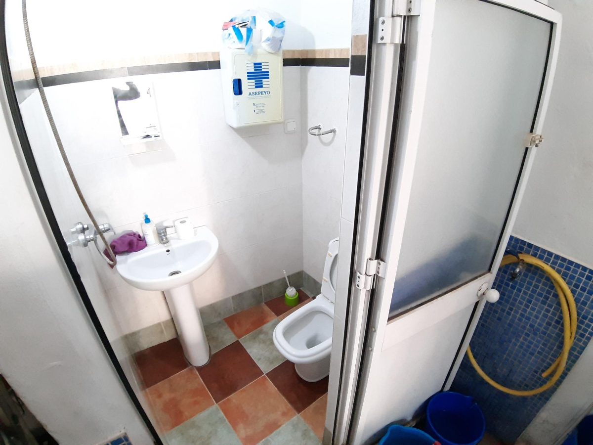 Local en venta en Fuengirola,  a pie de calle en avenida principal (Costa del Sol) — Foto 6
