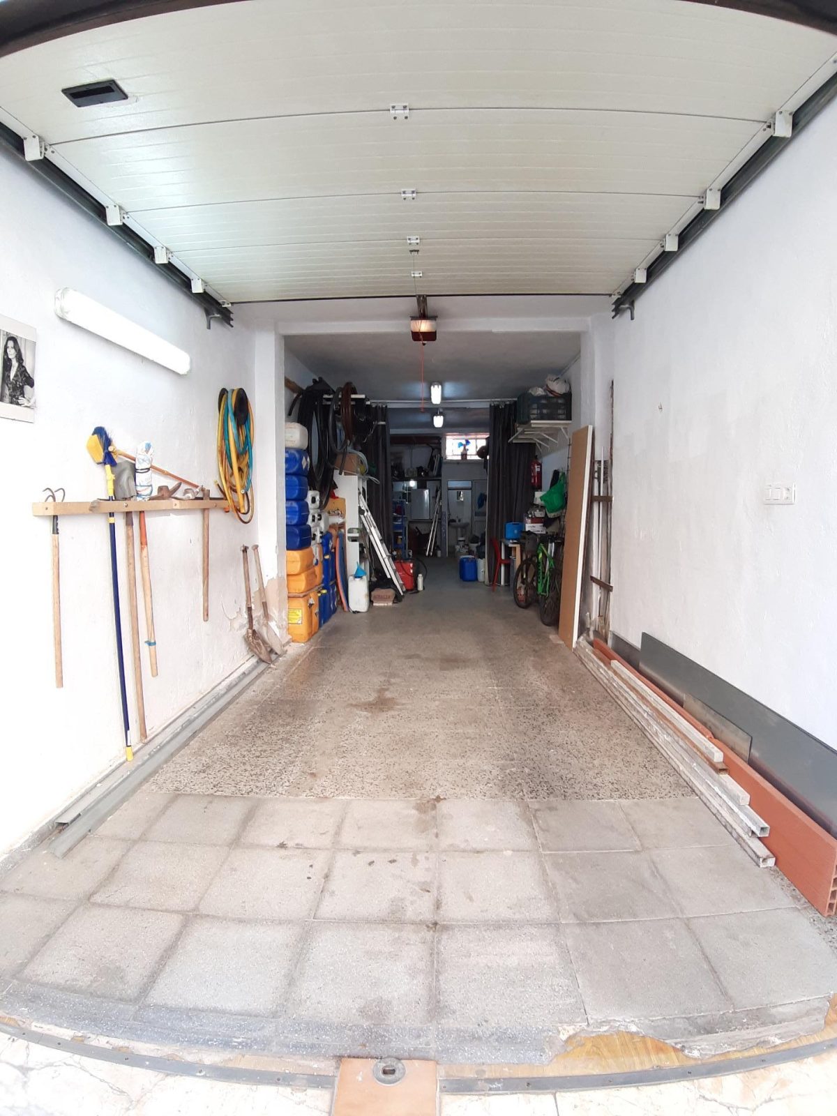 Local en venta en Fuengirola,  a pie de calle en avenida principal (Costa del Sol) — Foto 1