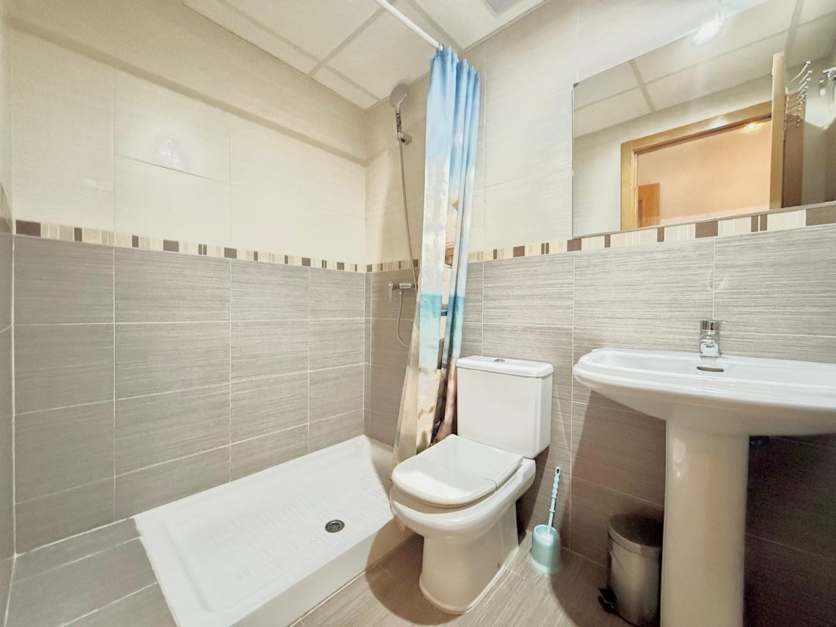 Bajo con gran jardín privado en venta en Mijas Golf, Costa del Sol | Calahills — Foto 13