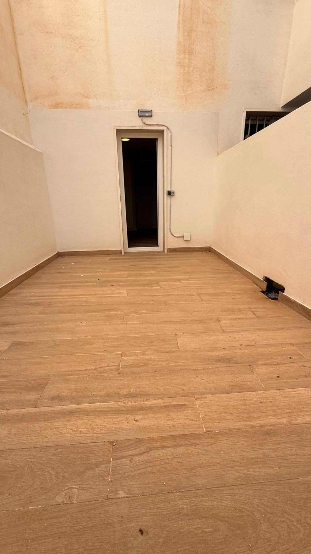 Apartamento reformado en venta en Fuengirola, segunda línea de playa junto al puerto con licencia turística — Foto 19
