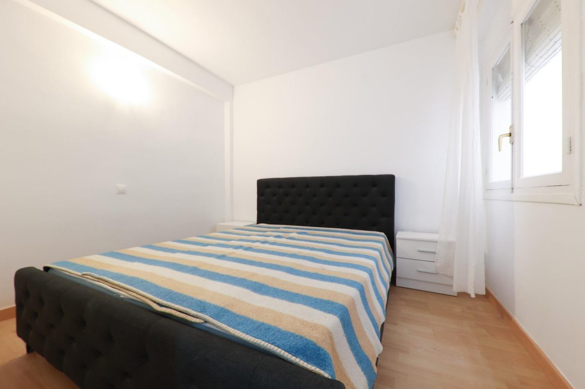 Piso en venta en Los Boliches, Fuengirola a un paso de la playa | Ideal inversión en Costa del Sol — Foto 14