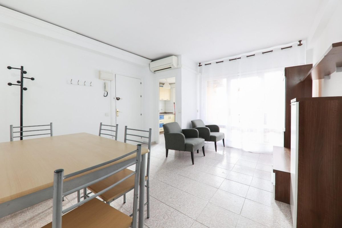 Piso en venta en Los Boliches, Fuengirola a un paso de la playa | Ideal inversión en Costa del Sol — Foto 6