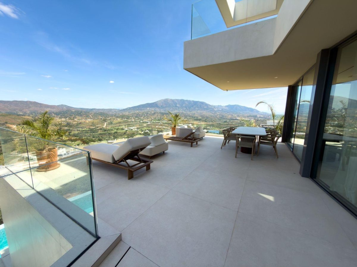 Villa Passivhaus de Lujo en La Cala Golf | Autosuficiencia Energética y Diseño de Autor en Costa del Sol — Foto 1