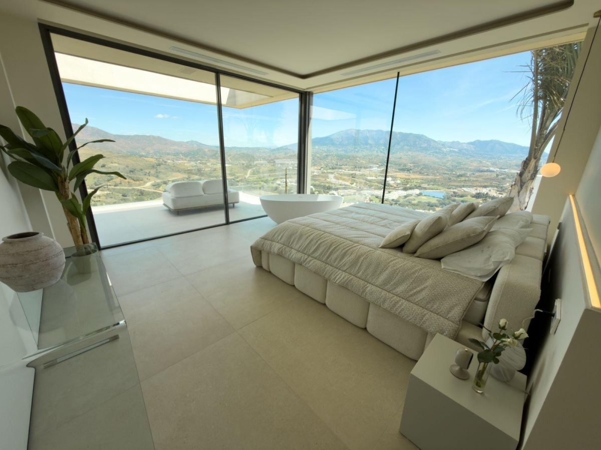 Villa Passivhaus de Lujo en La Cala Golf | Autosuficiencia Energética y Diseño de Autor en Costa del Sol — Foto 8