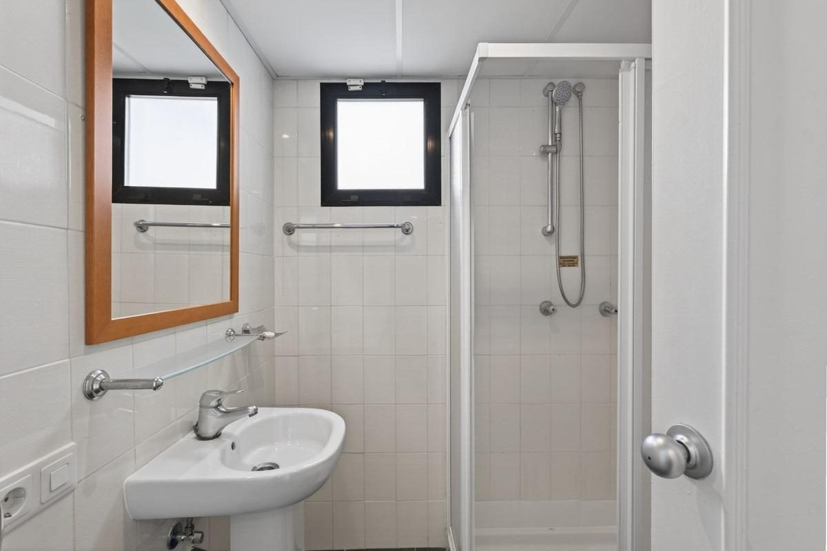 Apartamento con vistas al mar y cerca de la playa en Calahonda, Costa del Sol — Foto 14