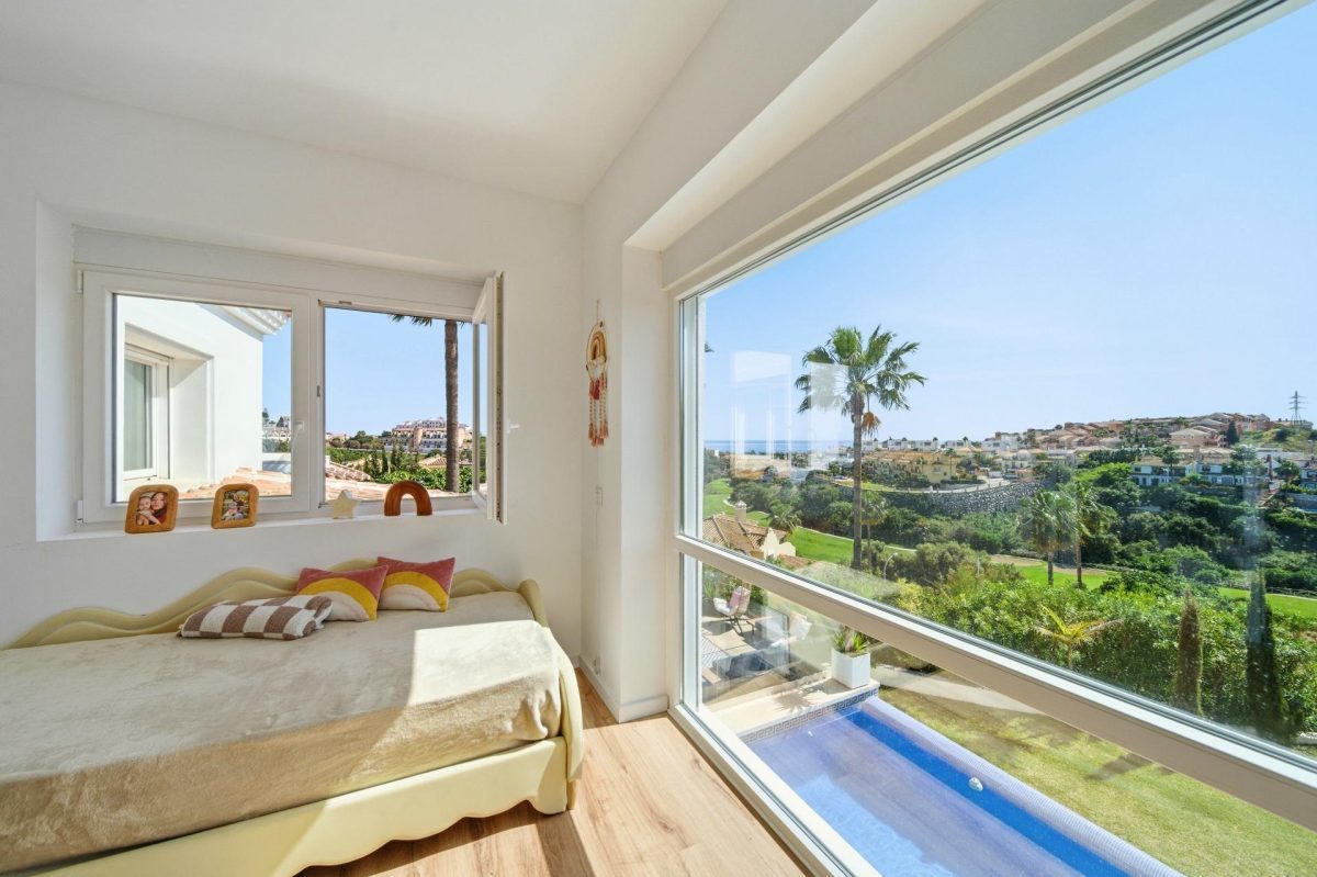 Villa de Lujo en Riviera del Sol, Costa del Sol con Piscina Privada, Vistas al Mar y Golf — Foto 27