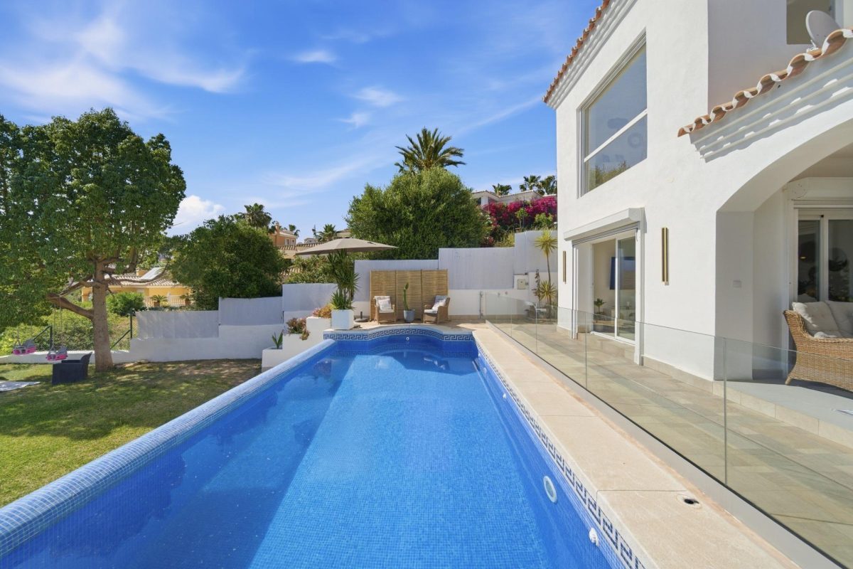 Villa de Lujo en Riviera del Sol, Costa del Sol con Piscina Privada, Vistas al Mar y Golf — Foto 1