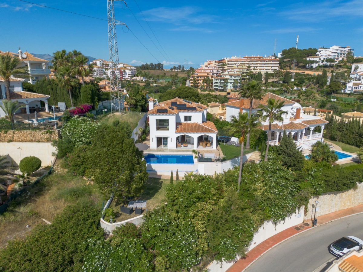 Villa de Lujo en Riviera del Sol, Costa del Sol con Piscina Privada, Vistas al Mar y Golf — Foto 4