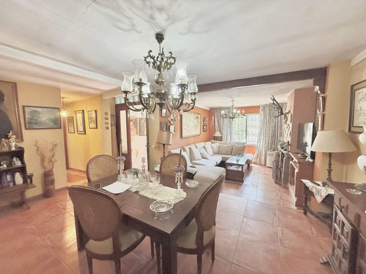 CASA INDEPENDIENTE EN VENTA EN CAMPO DE MIJAS | GRAN PARCELA Y POTENCIAL EN COSTA DEL SOL — Foto 1