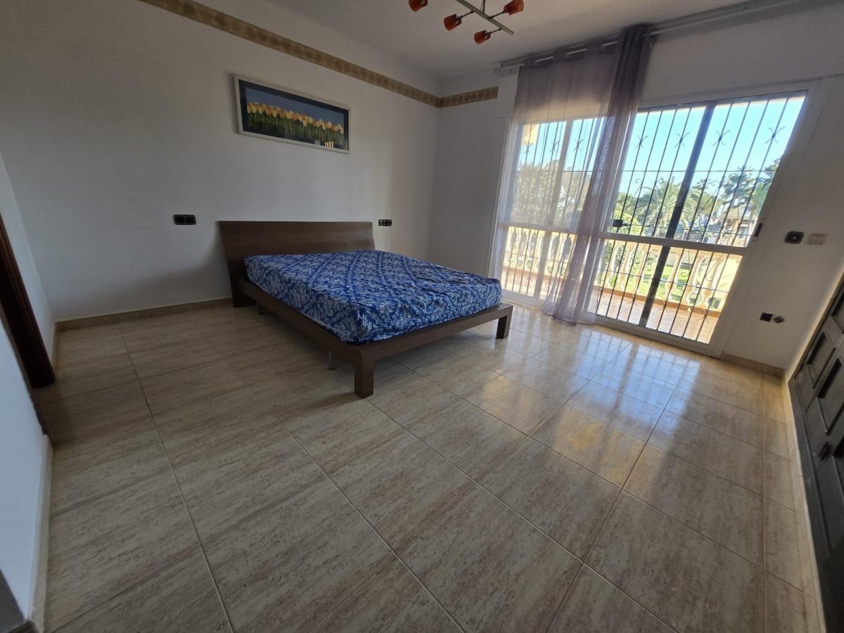 CASA ADOSADA EN VENTA EN WENTWORTH GOLF VILLAGE BENALMÁDENA | GOLF, PLAYA Y CALIDAD DE VIDA EN COSTA DEL SOL — Foto 14