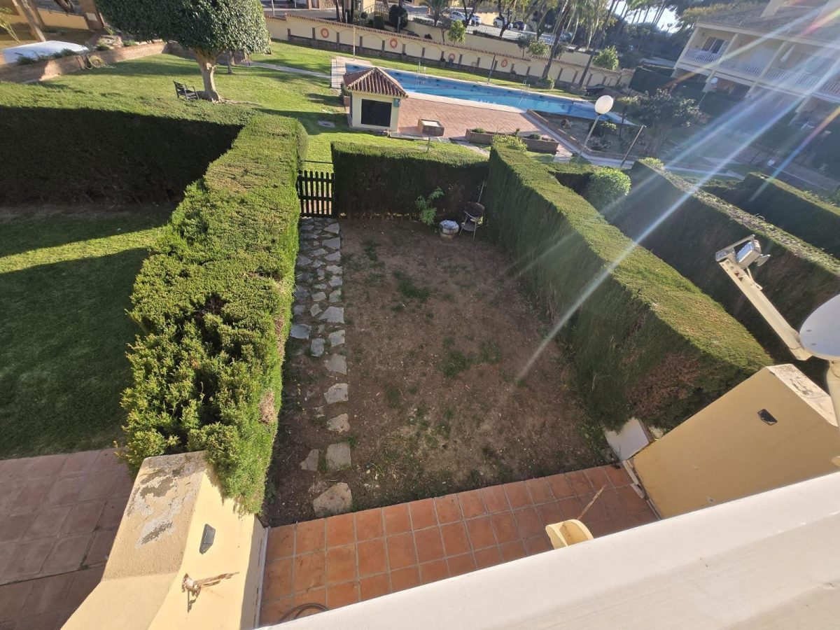 CASA ADOSADA EN VENTA EN WENTWORTH GOLF VILLAGE BENALMÁDENA | GOLF, PLAYA Y CALIDAD DE VIDA EN COSTA DEL SOL — Foto 12