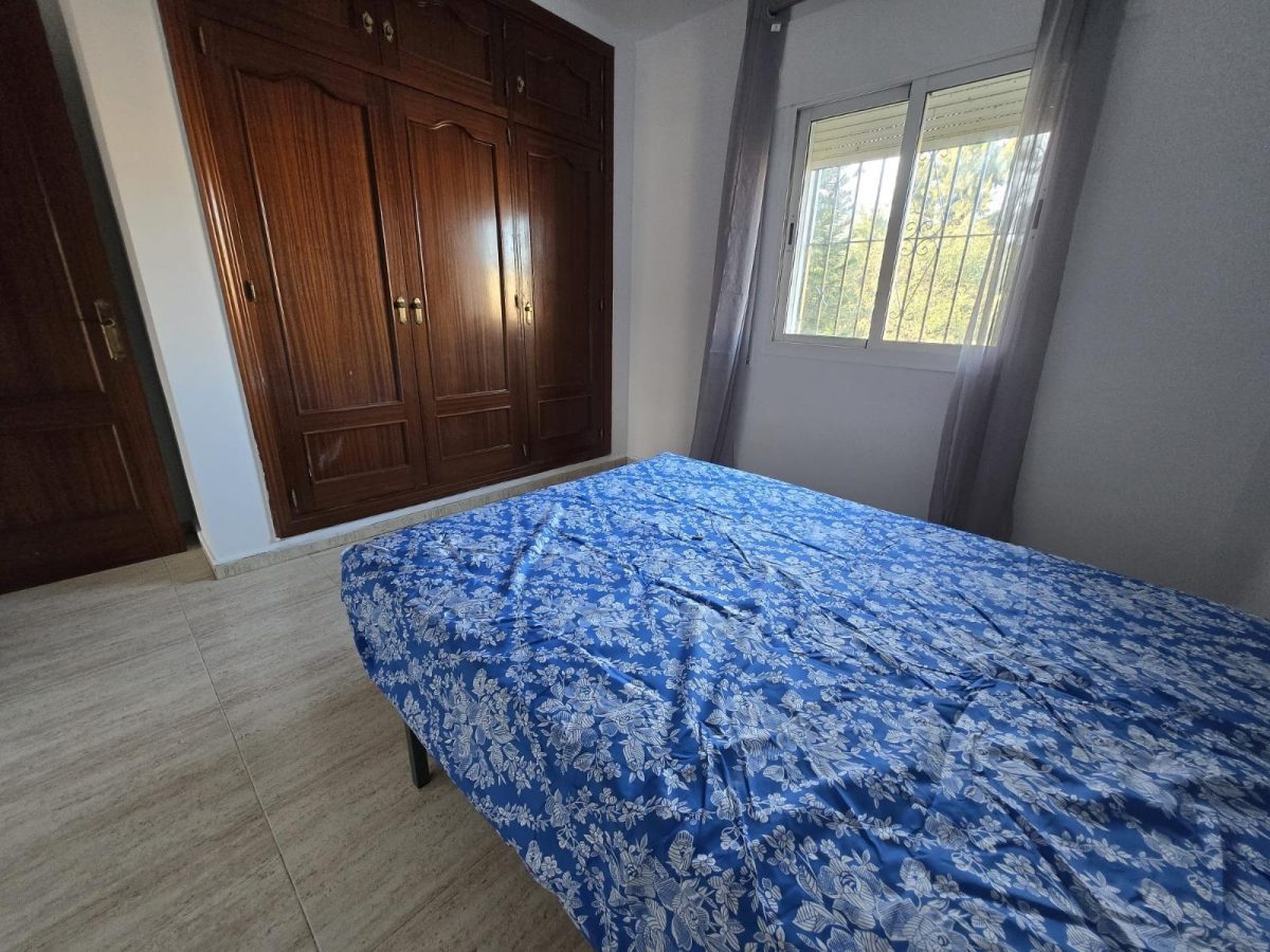 CASA ADOSADA EN VENTA EN WENTWORTH GOLF VILLAGE BENALMÁDENA | GOLF, PLAYA Y CALIDAD DE VIDA EN COSTA DEL SOL — Foto 19