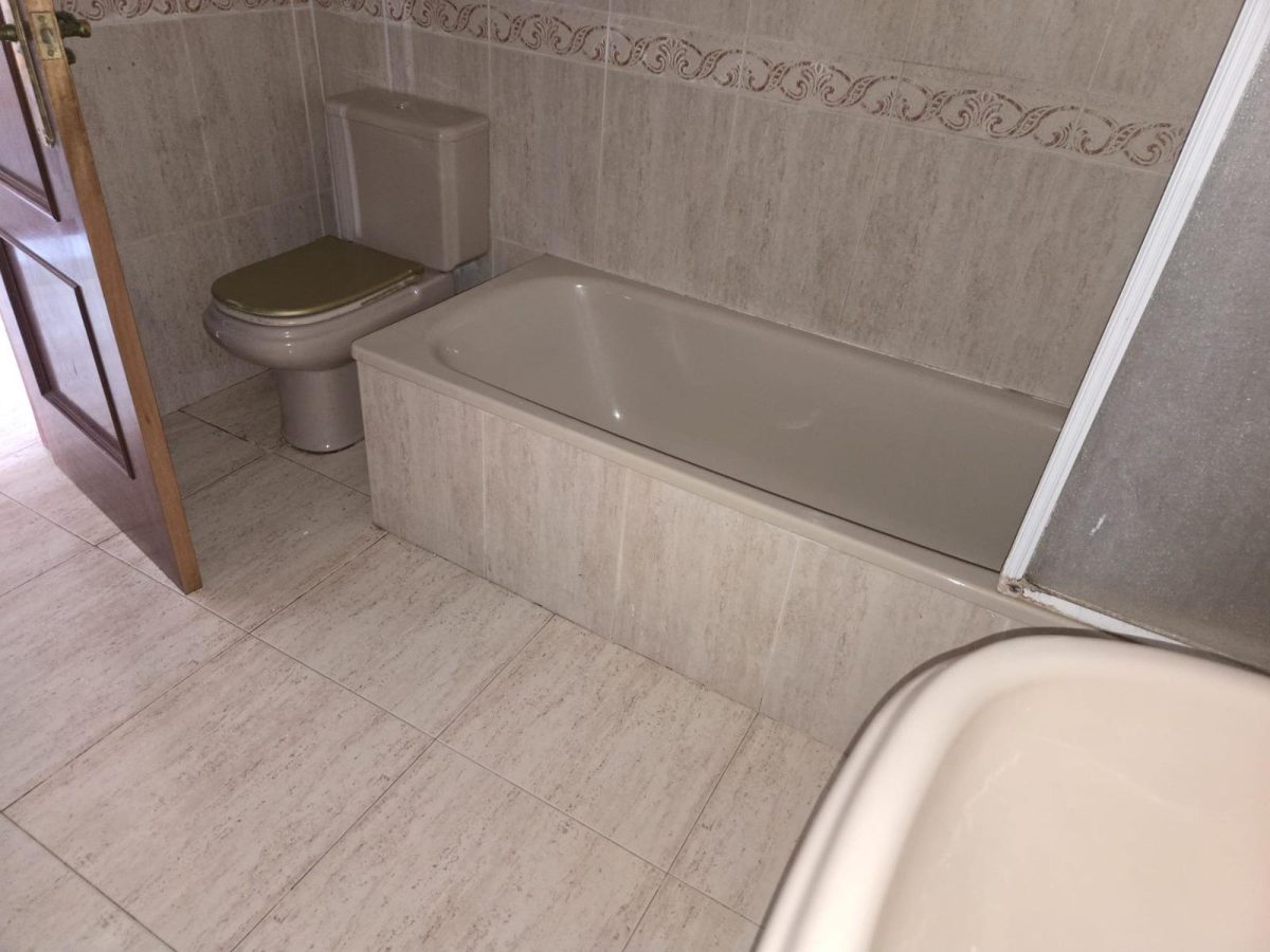 CASA ADOSADA EN VENTA EN WENTWORTH GOLF VILLAGE BENALMÁDENA | GOLF, PLAYA Y CALIDAD DE VIDA EN COSTA DEL SOL — Foto 17