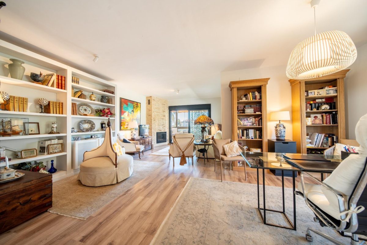 Ático en venta en Cala Hills, Mijas Costa, con gran terraza, piscina, 2 garajes, trastero y vistas a la montaña — Foto 7