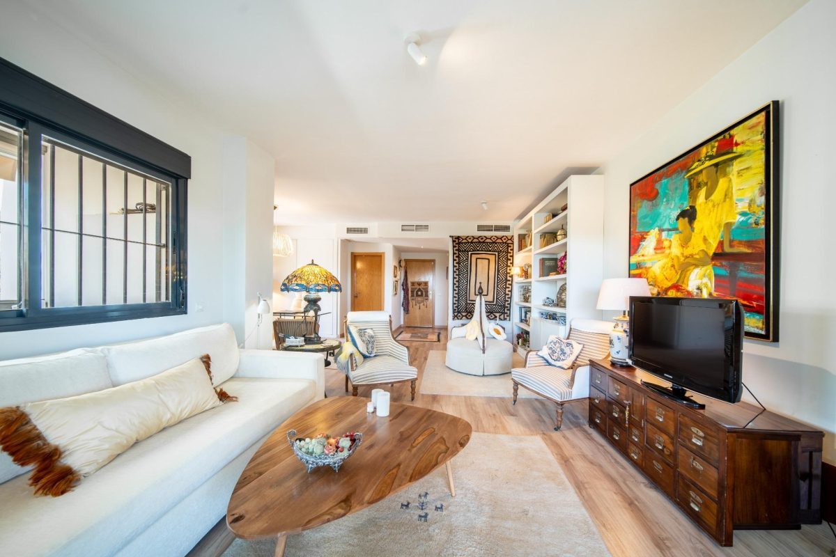 Ático en venta en Cala Hills, Mijas Costa, con gran terraza, piscina, 2 garajes, trastero y vistas a la montaña — Foto 8