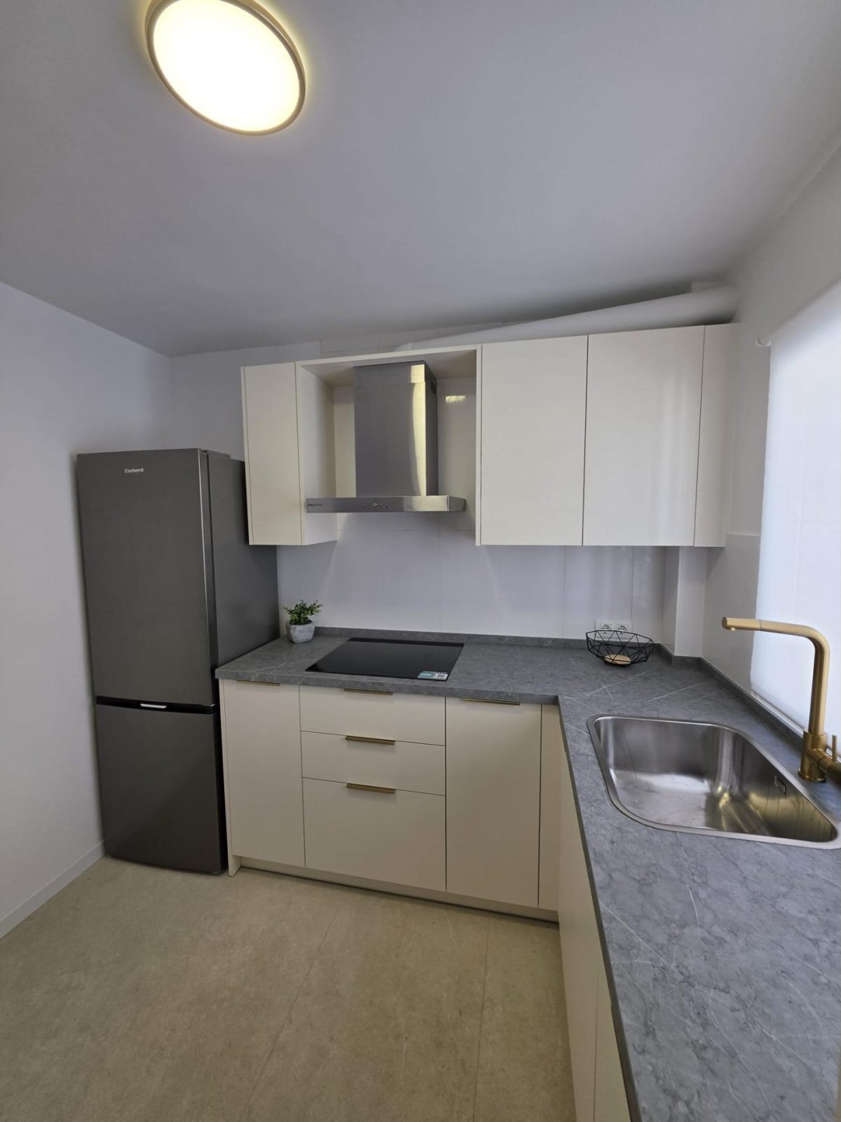 Chalet Adosado con Piscina Privada en Benalmádena | 4 Dormitorios, Garaje y Jardín — Foto 10