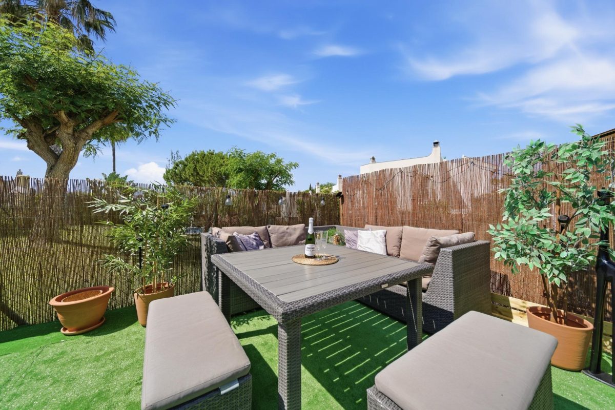 Casa adosada en venta en El Coto, Mijas | Terraza, garaje privado y piscinas comunitarias — Foto 5