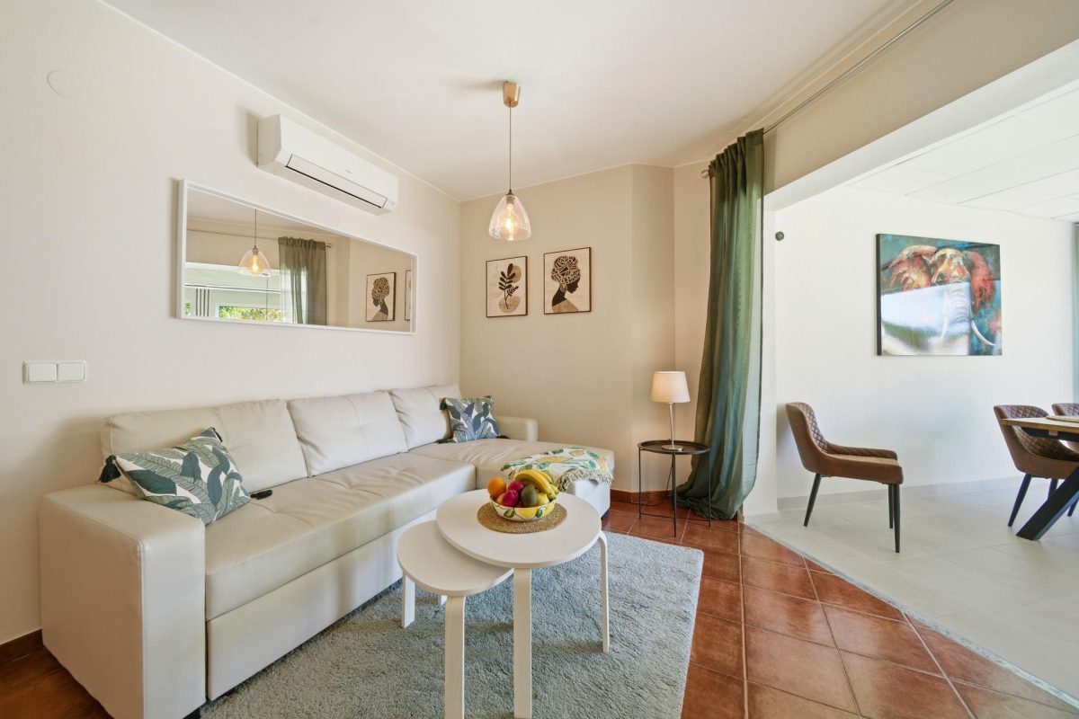 Casa adosada en venta en El Coto, Mijas | Terraza, garaje privado y piscinas comunitarias — Foto 17