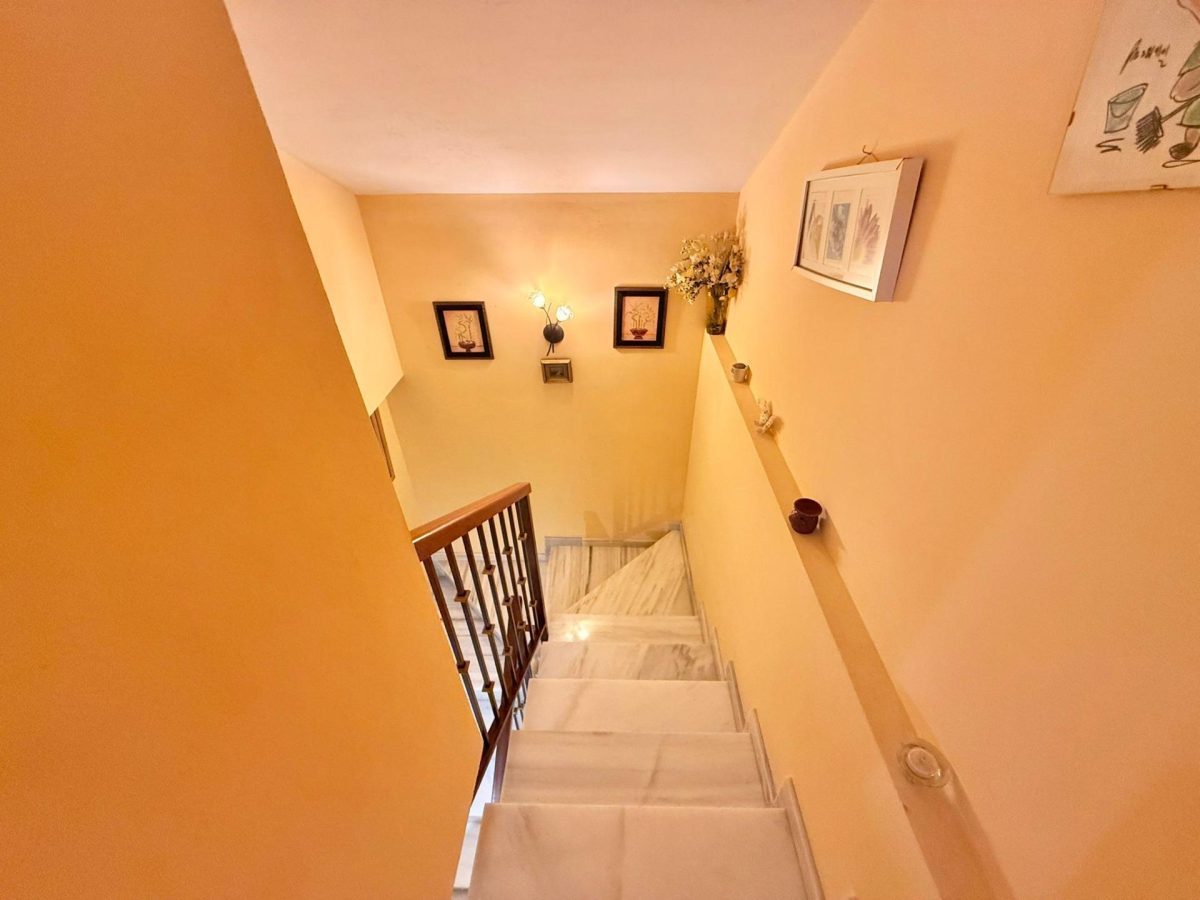 Chalet independiente en Torreblanca, Fuengirola con piscina, garaje y buhardilla | Costa del Sol — Foto 18