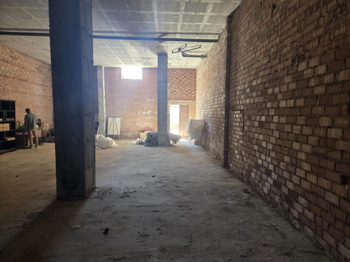 Local comercial con vado y posibilidad de cambio de uso a 2 viviendas en Fuengirola | Costa del Sol — Foto 3
