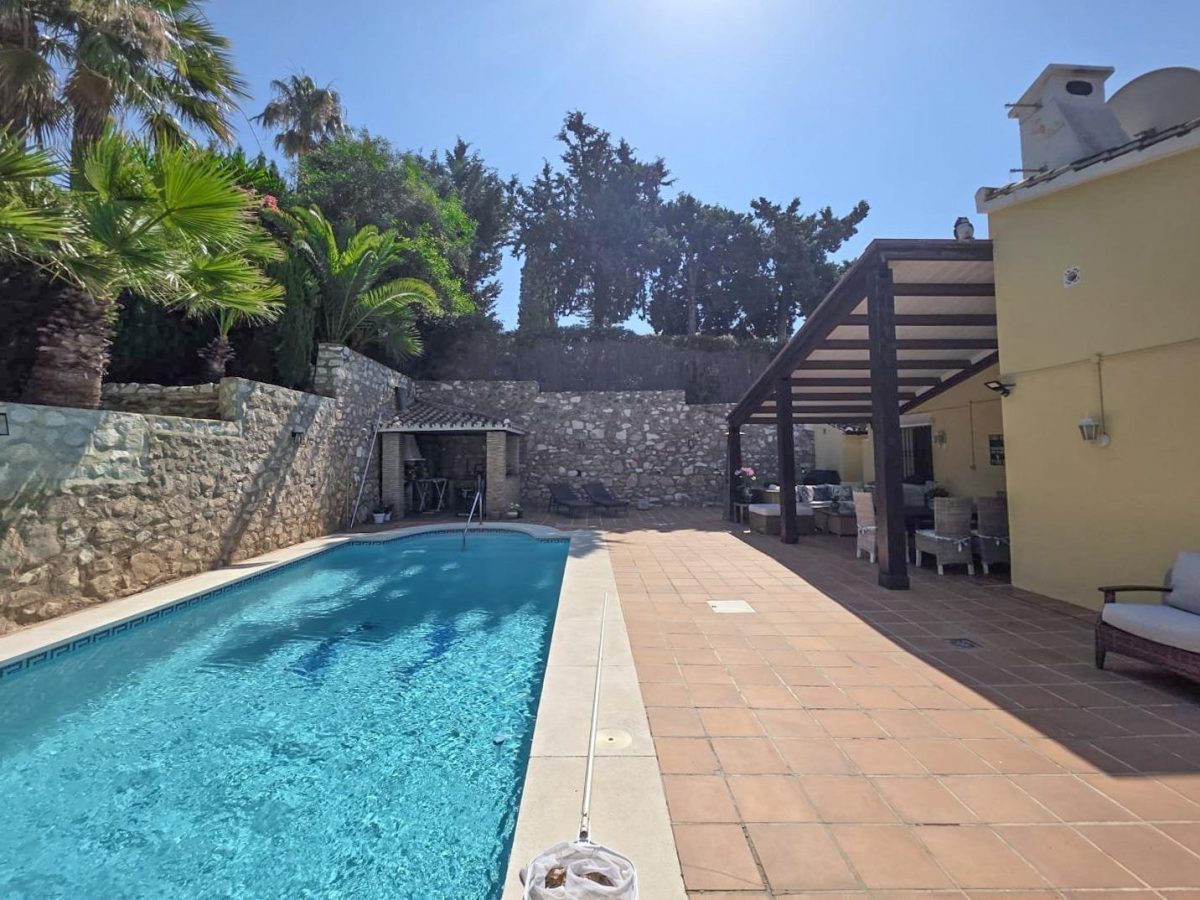 Chalet independiente con piscina privada en La Sierrezuela, Mijas Costa — Foto 5