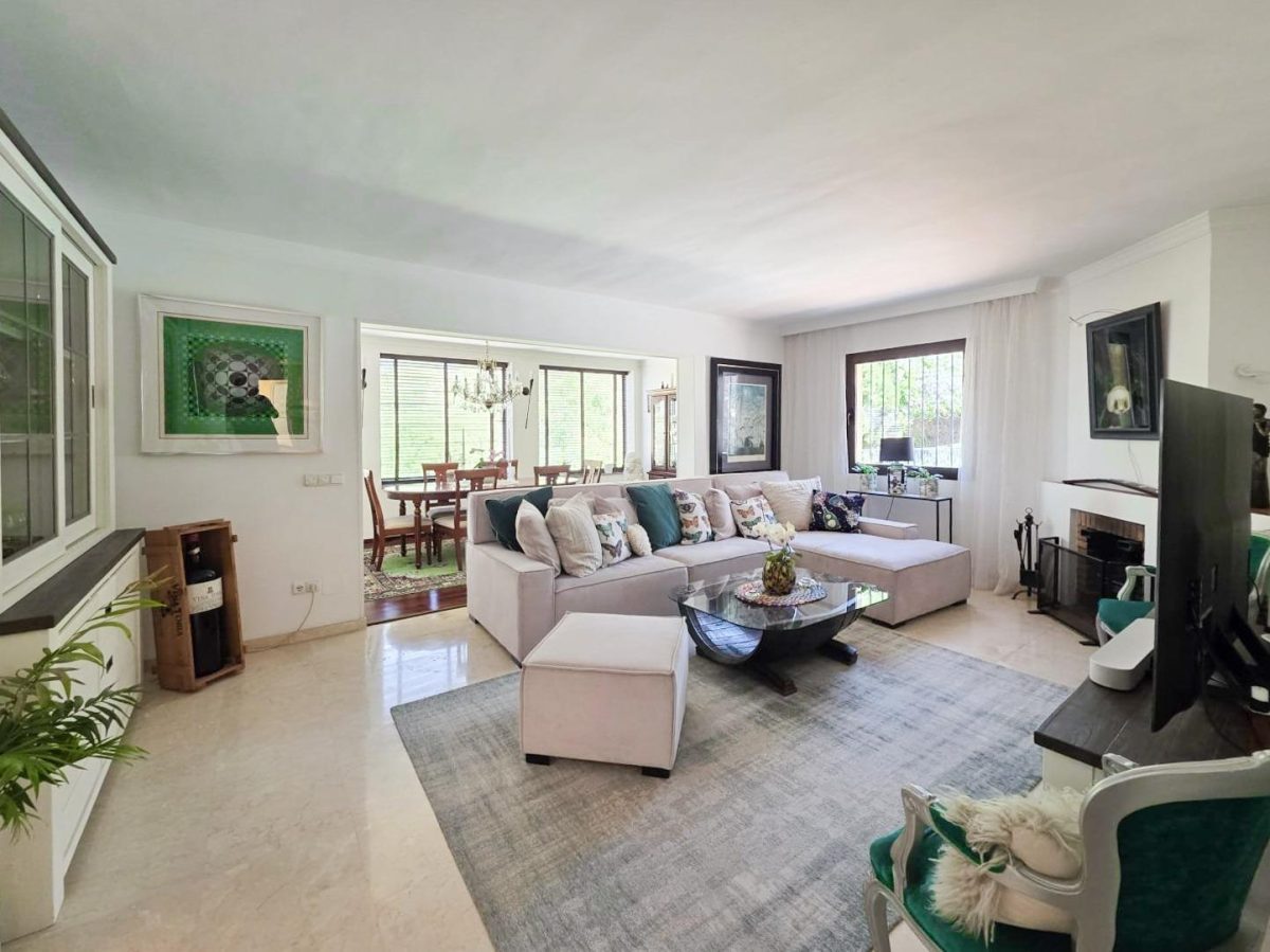 Chalet independiente con piscina privada en La Sierrezuela, Mijas Costa — Foto 22