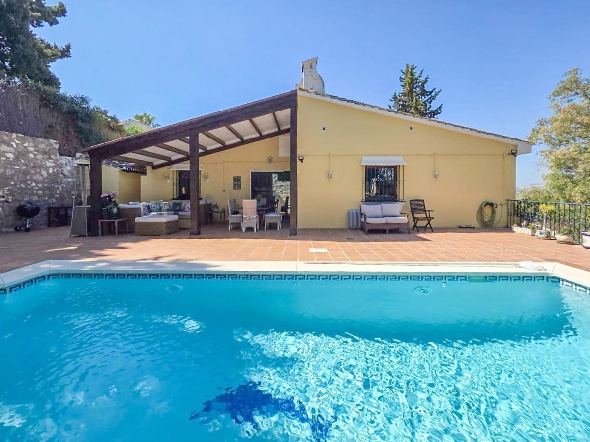Chalet independiente con piscina privada en La Sierrezuela, Mijas Costa — Foto 18