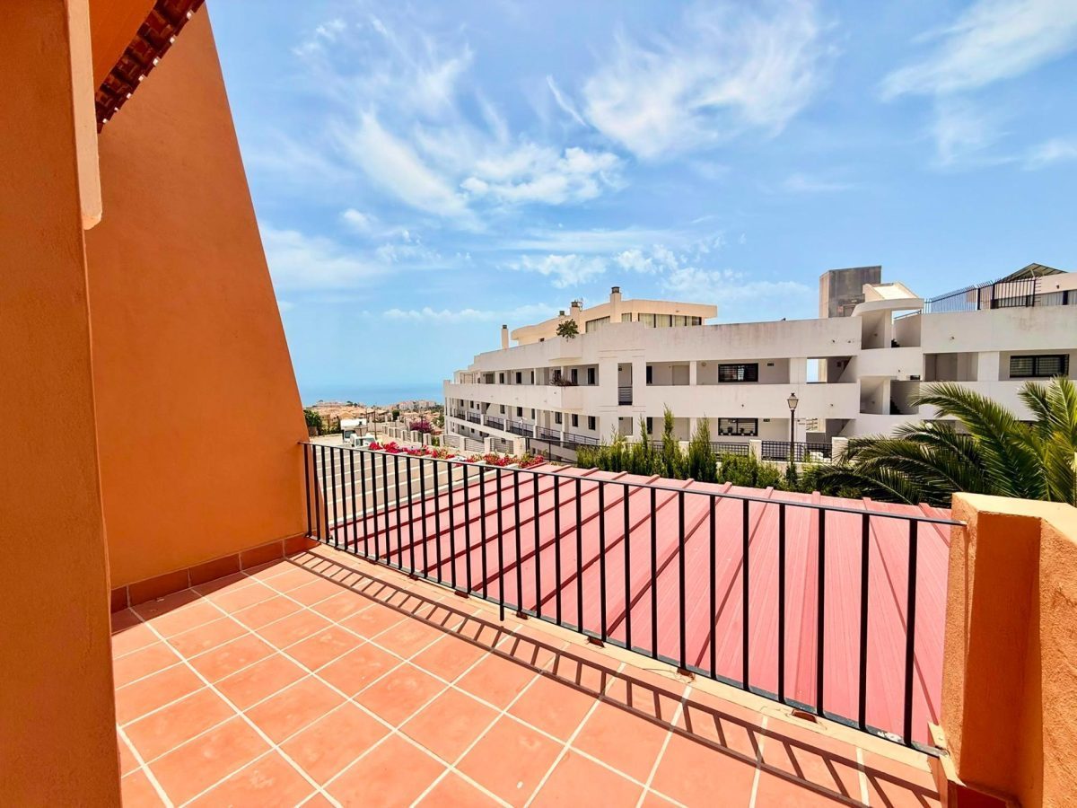 Casa Pareada en Venta en Riviera del Sol, Costa del Sol con Vistas al Mar, Piscina y Solárium — Foto 15