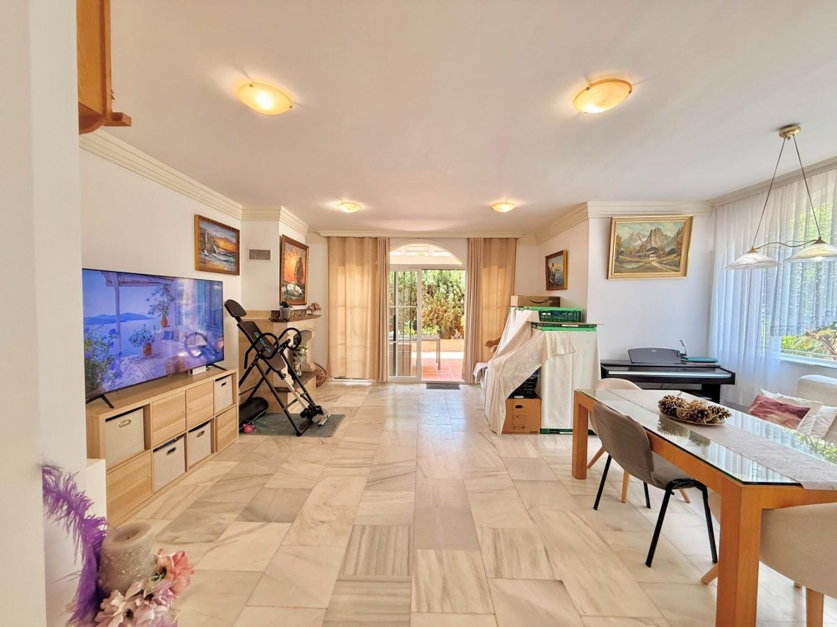 Casa Pareada en Venta en Riviera del Sol, Costa del Sol con Vistas al Mar, Piscina y Solárium — Foto 6