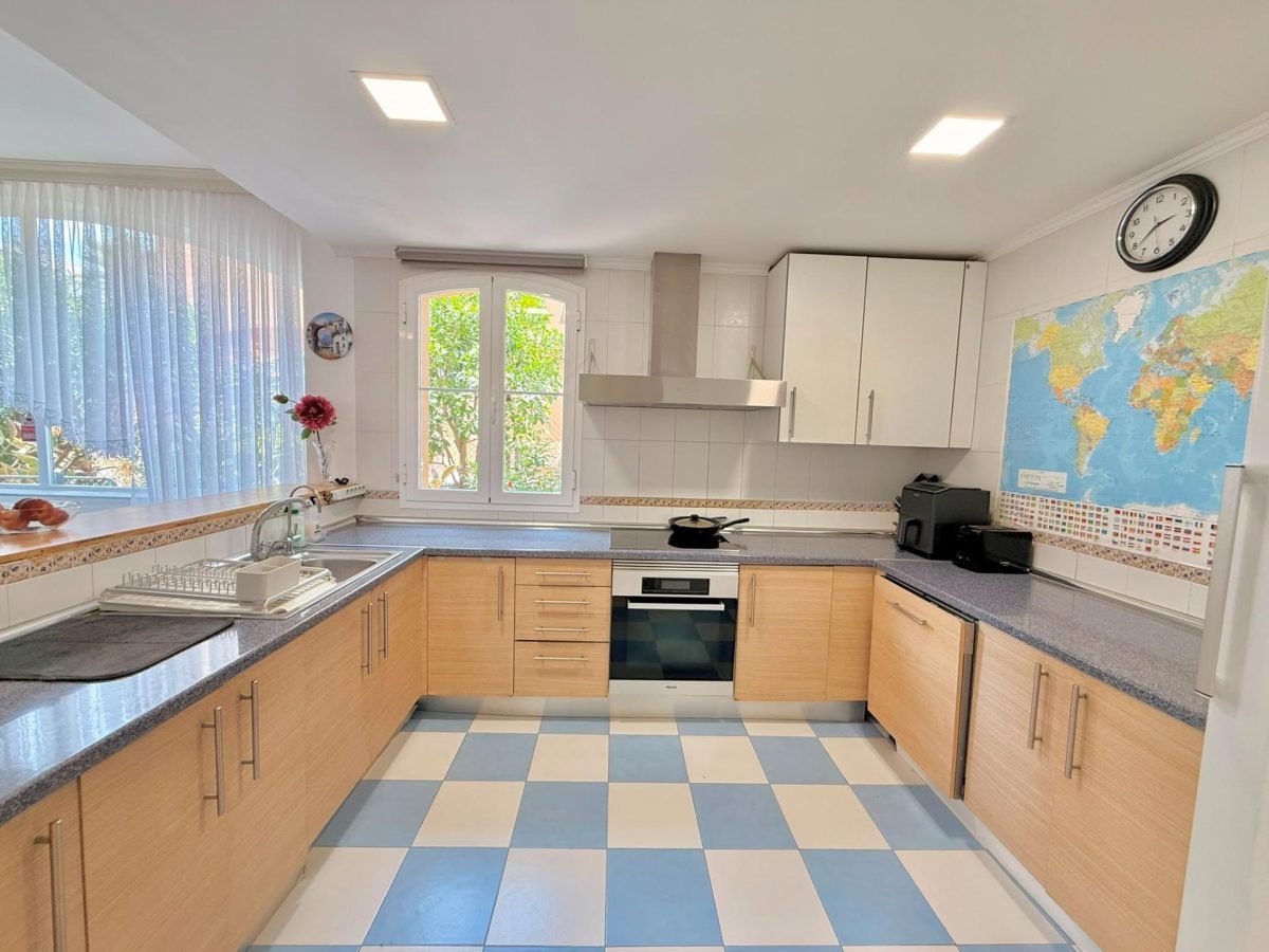 Casa Pareada en Venta en Riviera del Sol, Costa del Sol con Vistas al Mar, Piscina y Solárium — Foto 4