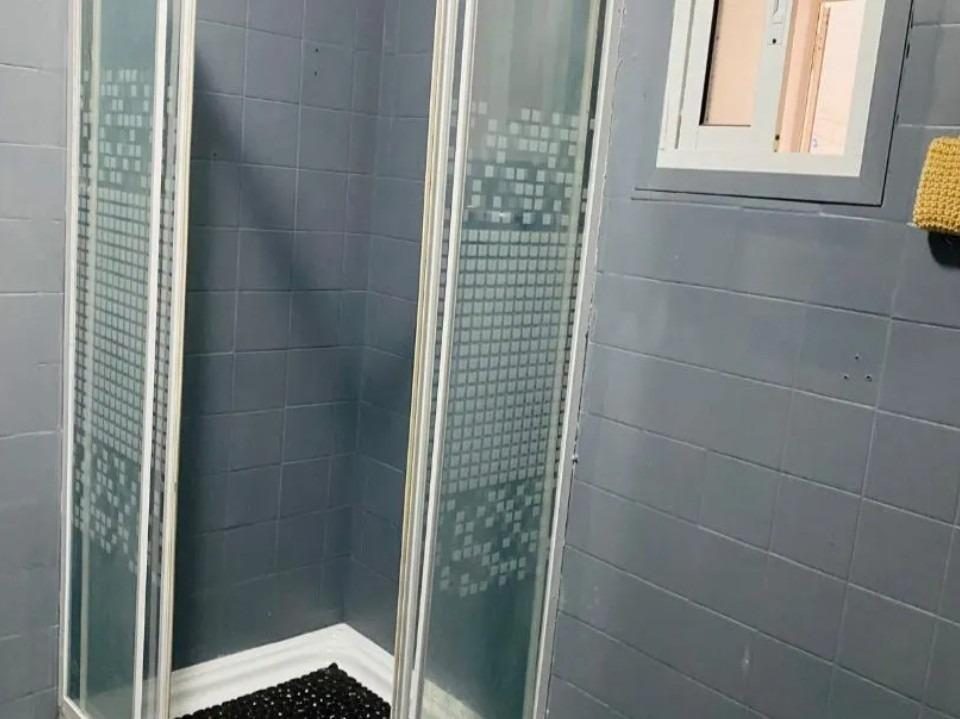 Apartamento en Planta Baja con Garaje en el Centro de Fuengirola a 500 m de la Playa — Foto 8