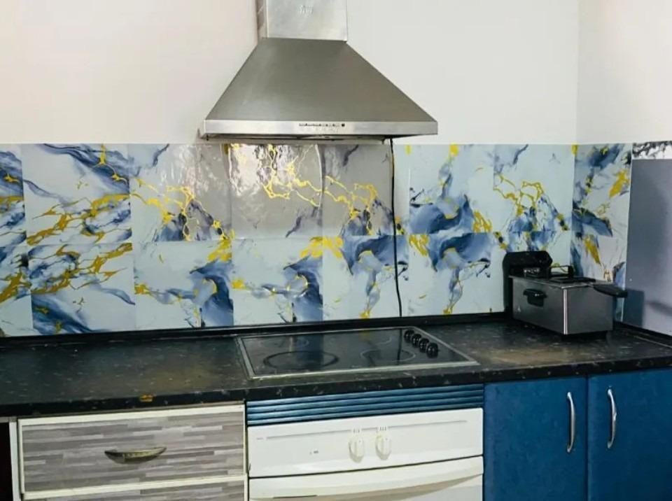 Apartamento en Planta Baja con Garaje en el Centro de Fuengirola a 500 m de la Playa — Foto 4