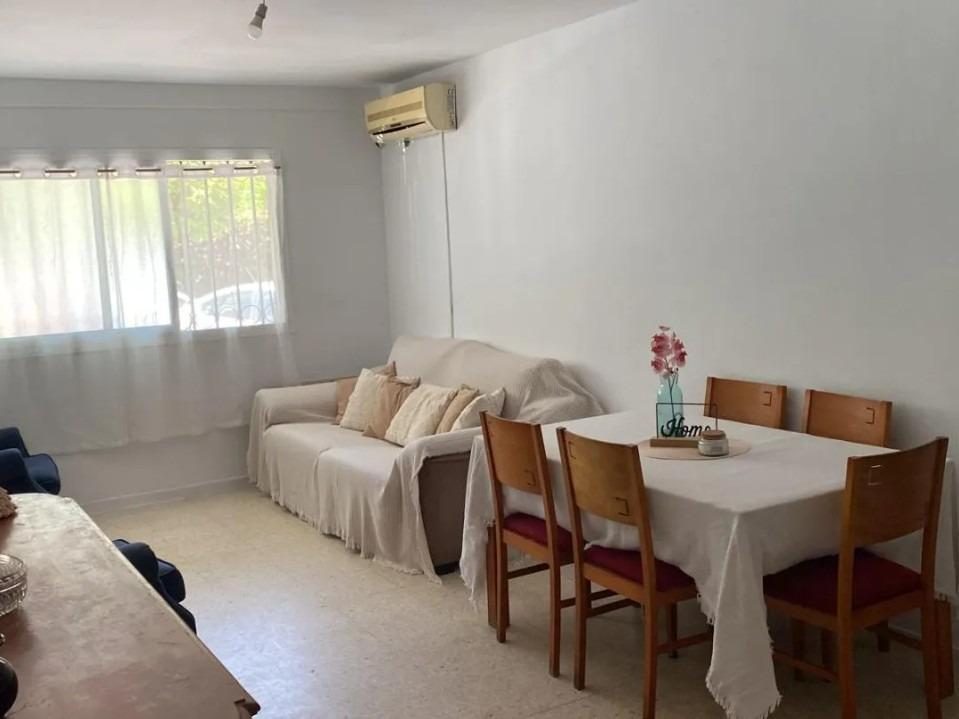 Apartamento en Planta Baja con Garaje en el Centro de Fuengirola a 500 m de la Playa — Foto 2