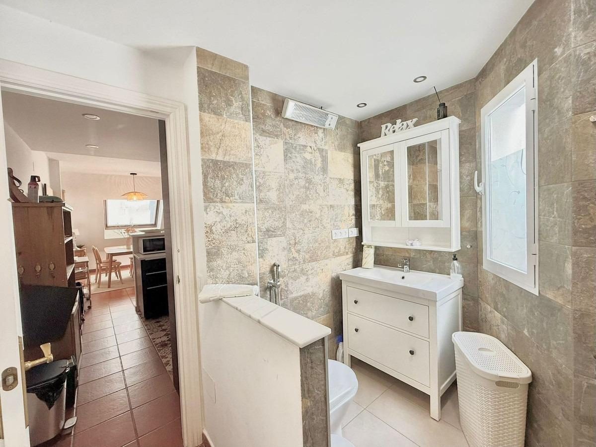 Exclusivo ático en venta en el centro de Fuengirola con espectacular terraza solárium — Foto 14
