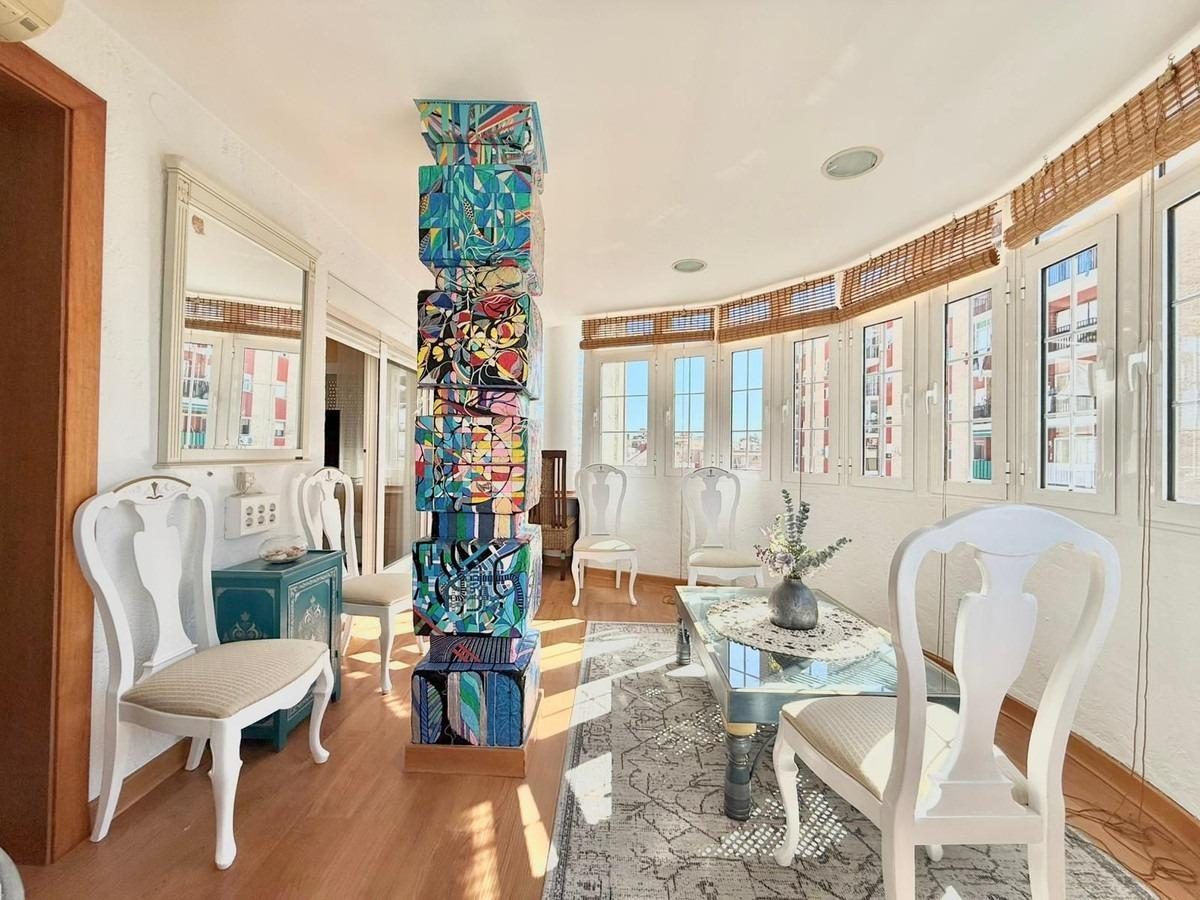 Ático en venta en Las Lagunas, Mijas Costa | 3 dormitorios, gran luminosidad y ubicación privilegiada en la Costa del Sol — Foto 1