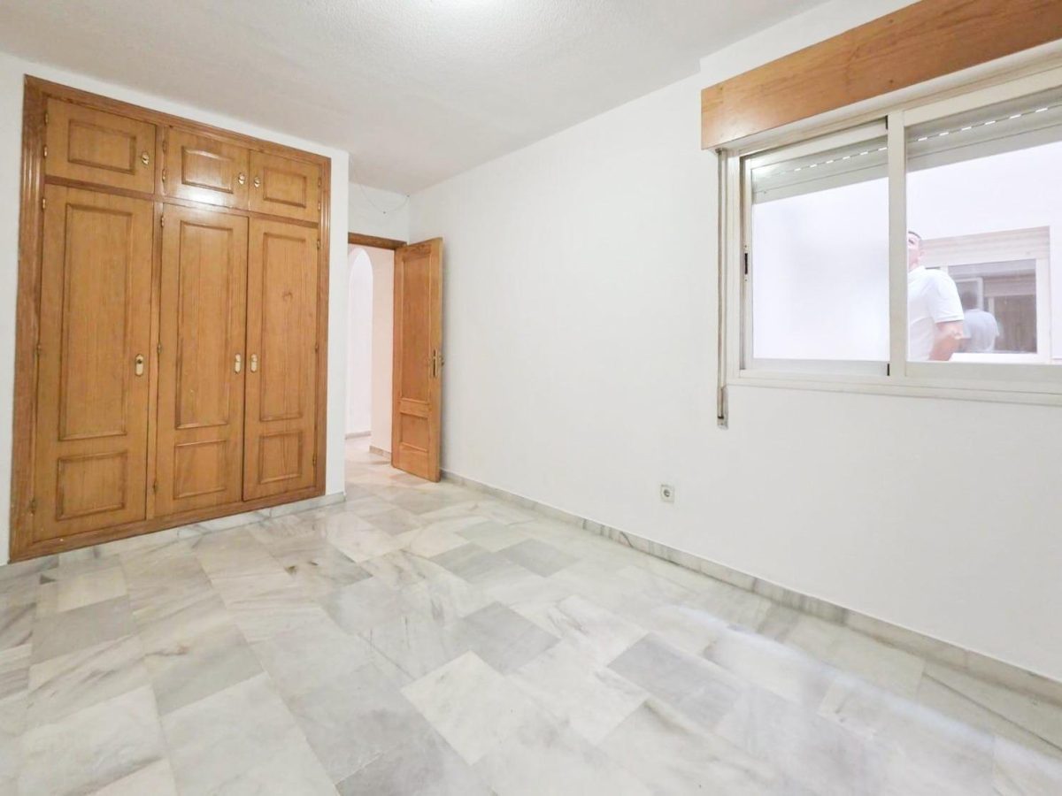 Amplio Piso de 3 Dormitorios en Las Lagunas, Mijas Costa | Costa del Sol — Foto 16
