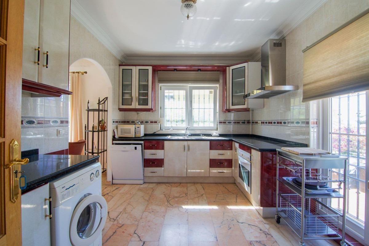 Villa de lujo en Fuengirola, Costa del Sol: exclusividad, diseño y una ubicación privilegiada junto al mar — Foto 6