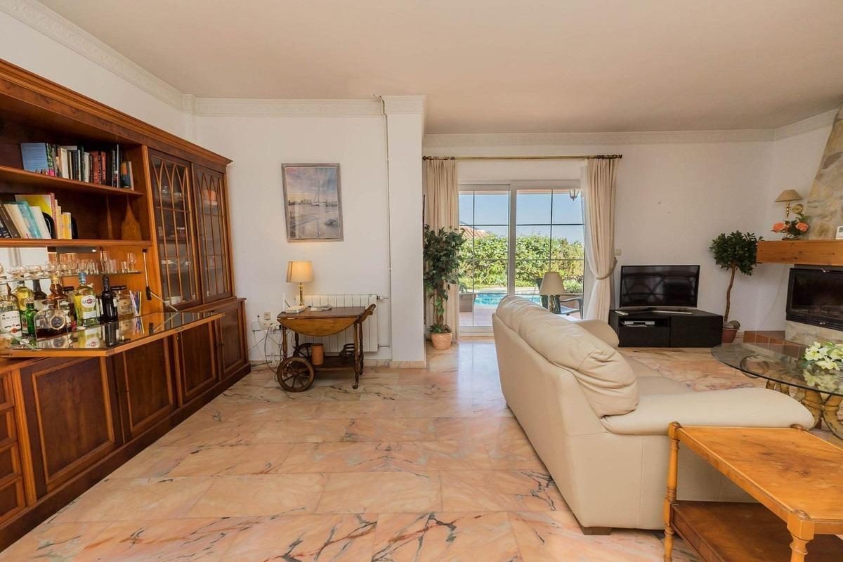 Villa de lujo en Fuengirola, Costa del Sol: exclusividad, diseño y una ubicación privilegiada junto al mar — Foto 19