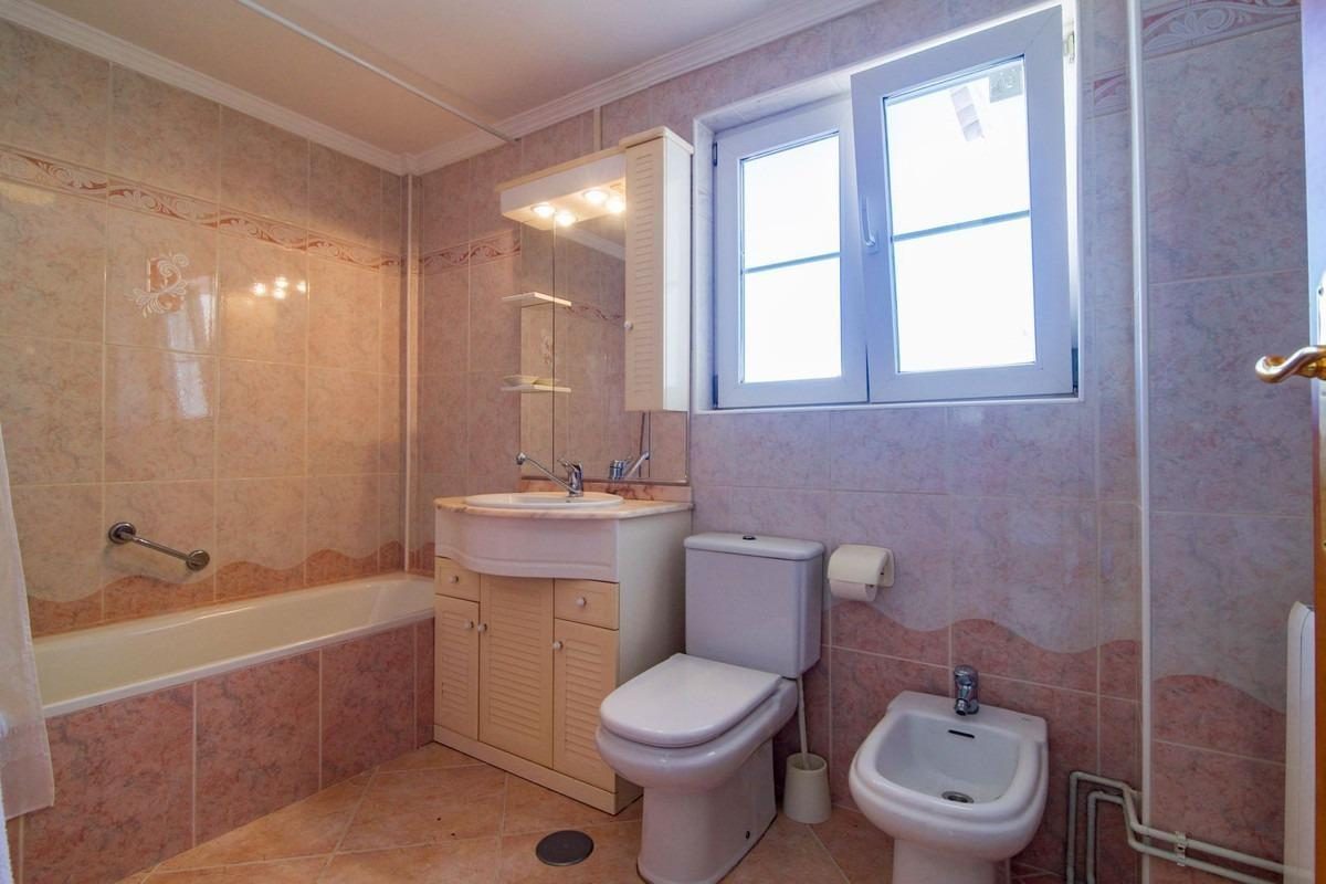 Villa de lujo en Fuengirola, Costa del Sol: exclusividad, diseño y una ubicación privilegiada junto al mar — Foto 14