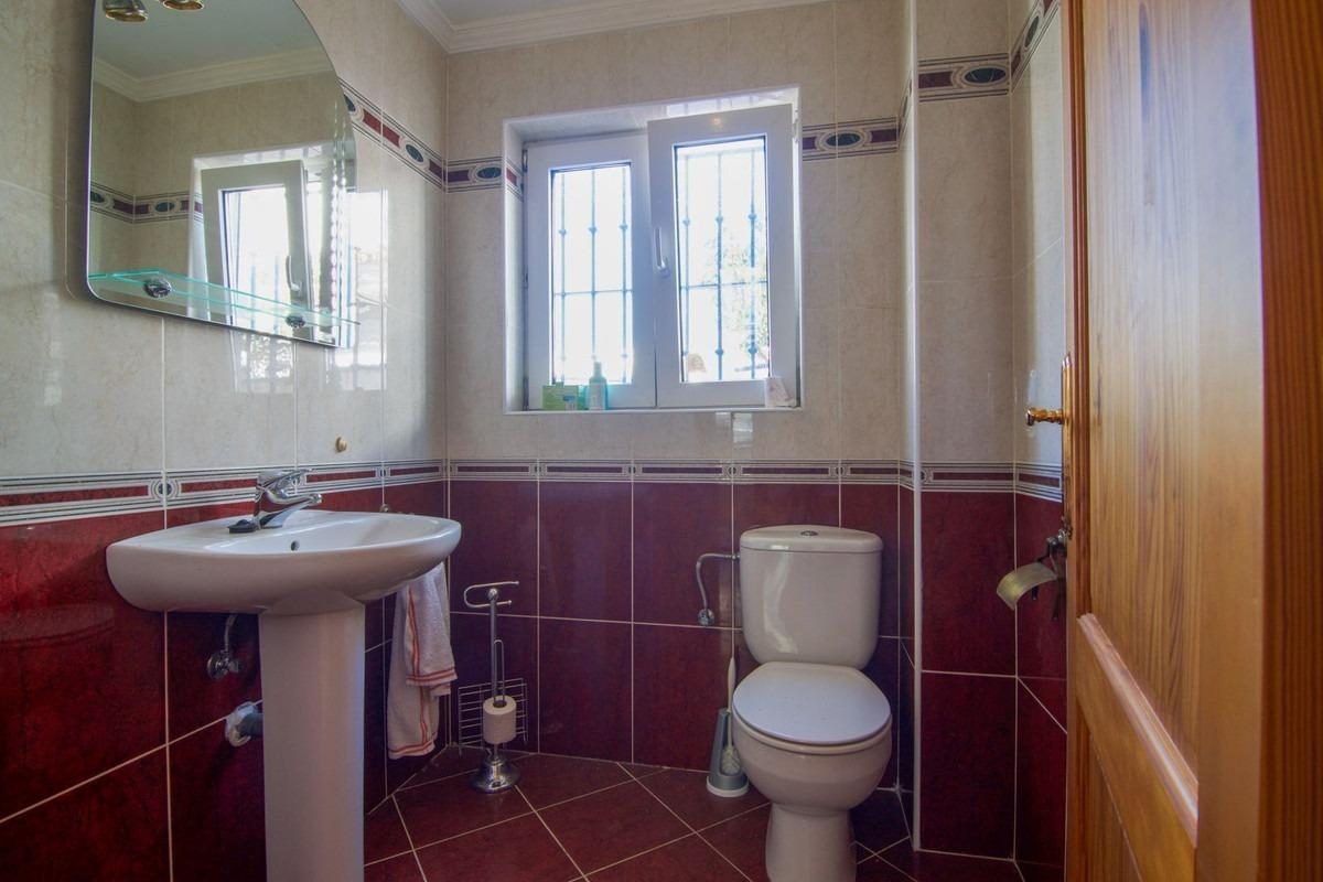 Villa de lujo en Fuengirola, Costa del Sol: exclusividad, diseño y una ubicación privilegiada junto al mar — Foto 18