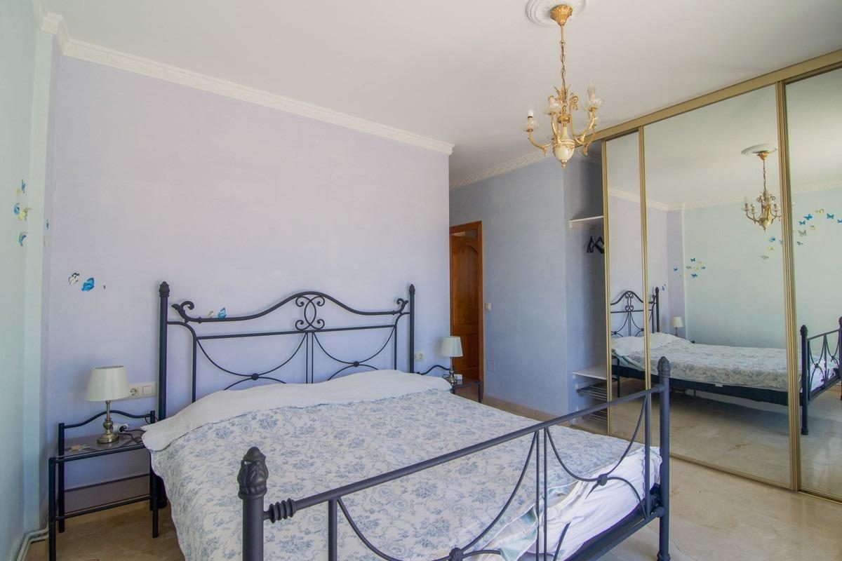 Villa de lujo en Fuengirola, Costa del Sol: exclusividad, diseño y una ubicación privilegiada junto al mar — Foto 16