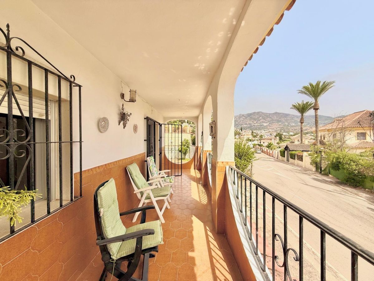 Chalet independiente en una sola planta con jardín, garaje y gran potencial en El Lagarejo, Mijas — Foto 15