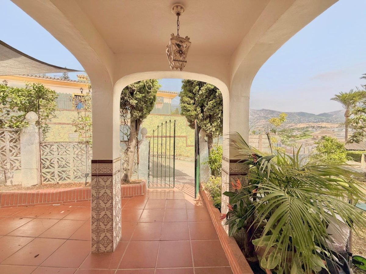 Chalet independiente en una sola planta con jardín, garaje y gran potencial en El Lagarejo, Mijas — Foto 21