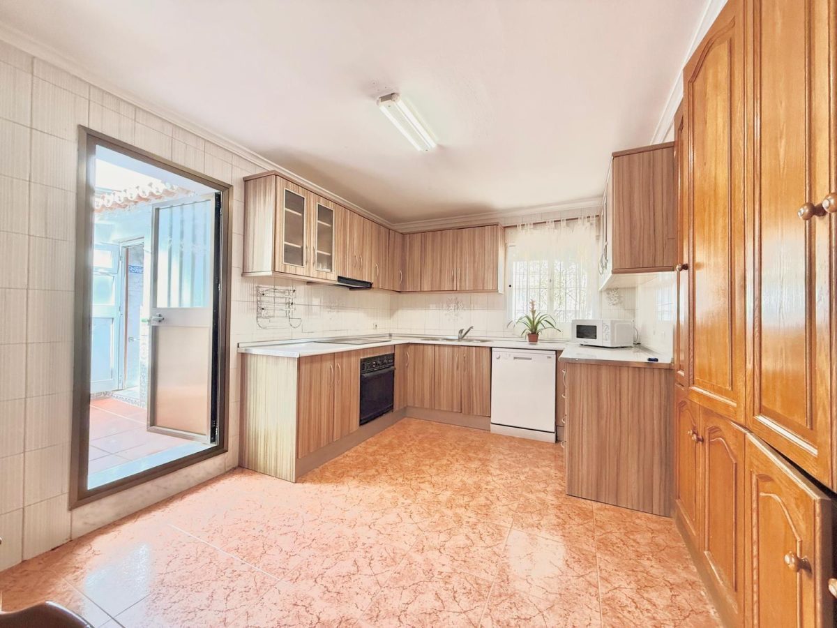 Chalet independiente en una sola planta con jardín, garaje y gran potencial en El Lagarejo, Mijas — Foto 20