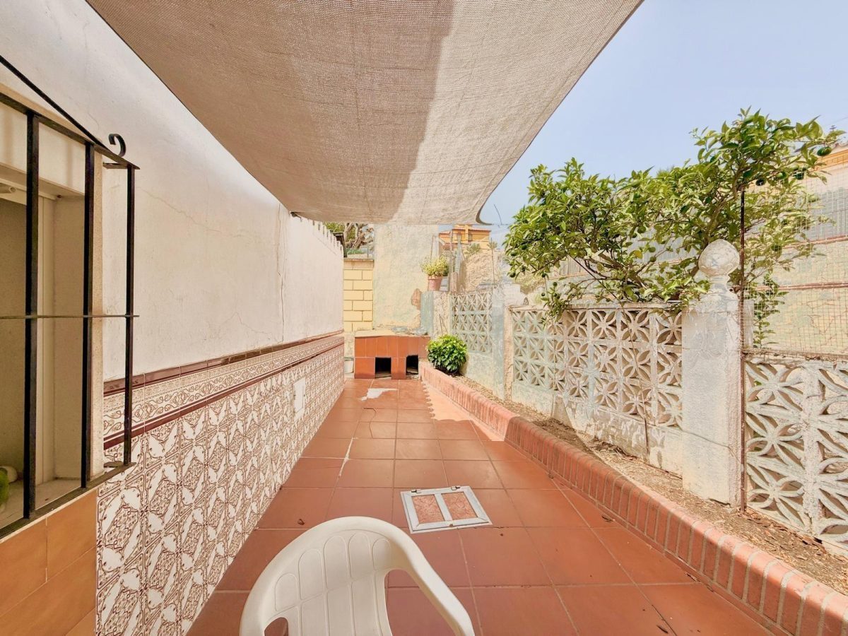 Chalet independiente en una sola planta con jardín, garaje y gran potencial en El Lagarejo, Mijas — Foto 23