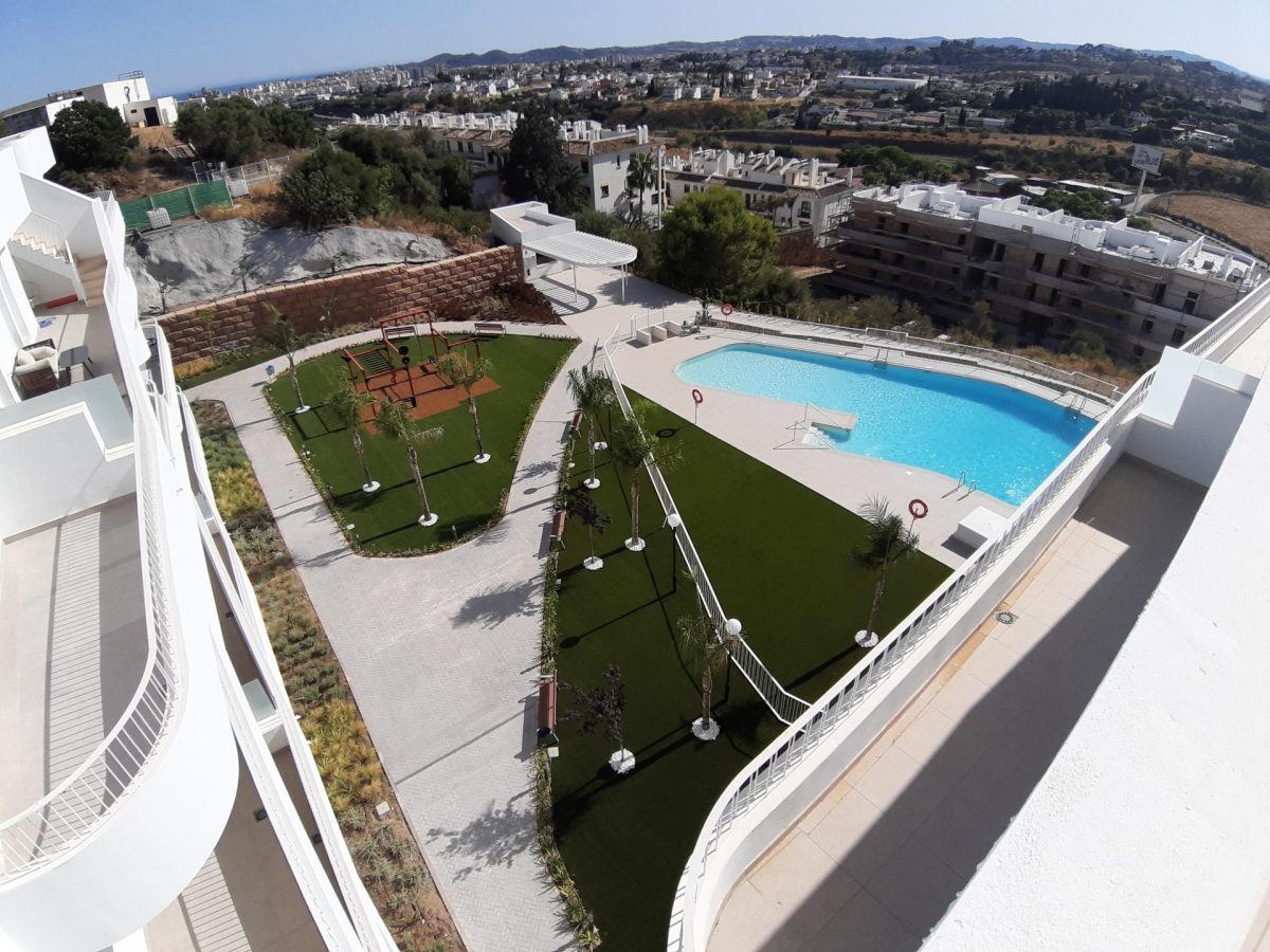 ÁTICOS DE OBRA NUEVA A ESTRENAR EN FUENGIROLA – ALQUILER DE LARGA TEMPORADA — Foto 2
