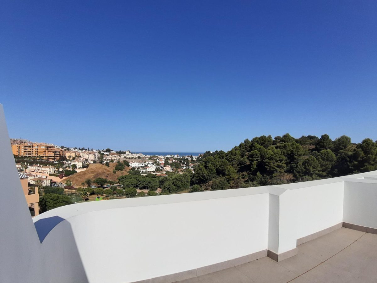 ÁTICOS DE OBRA NUEVA A ESTRENAR EN FUENGIROLA – ALQUILER DE LARGA TEMPORADA — Foto 26
