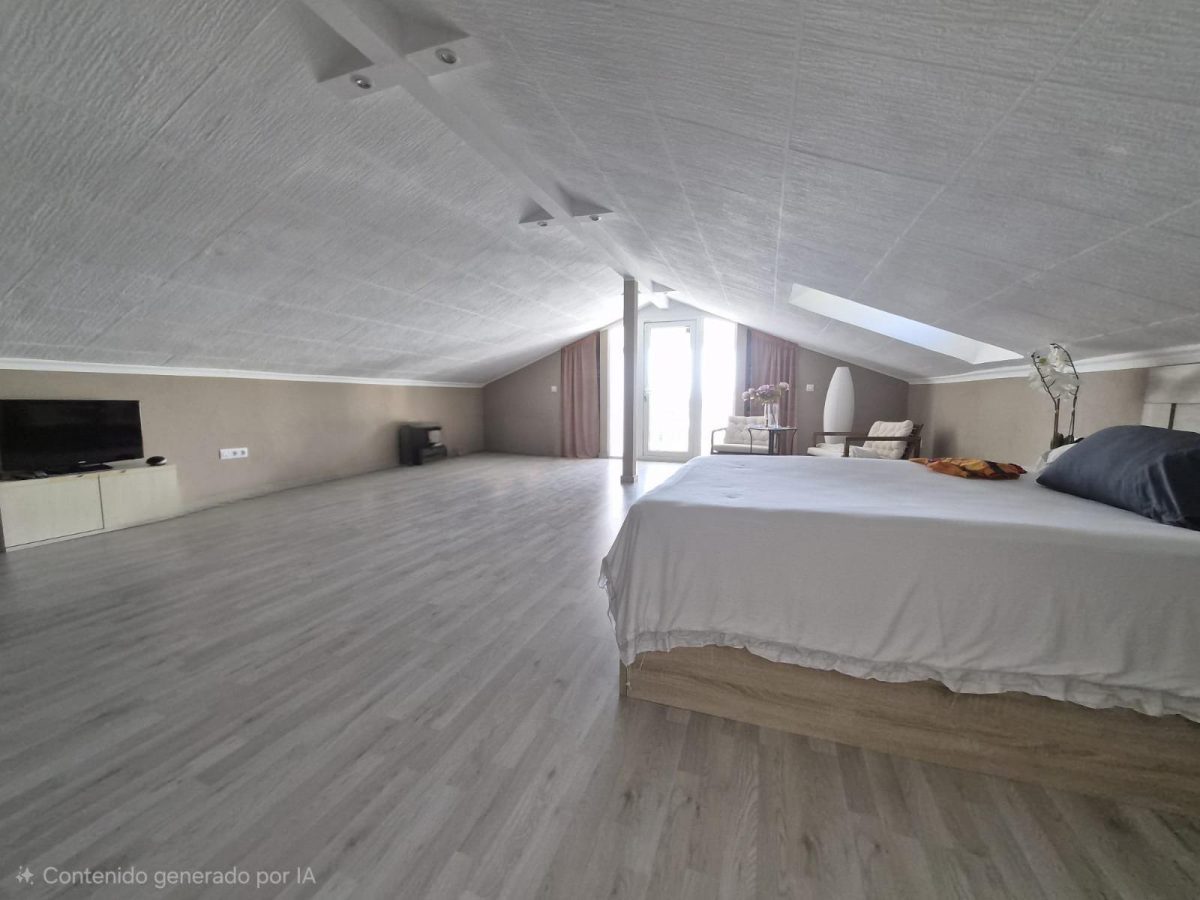 Chalet independiente con 3 viviendas, piscina y vistas al mar en Pinos de Alhaurín | Alhaurín de la Torre | Costa del Sol — Foto 21