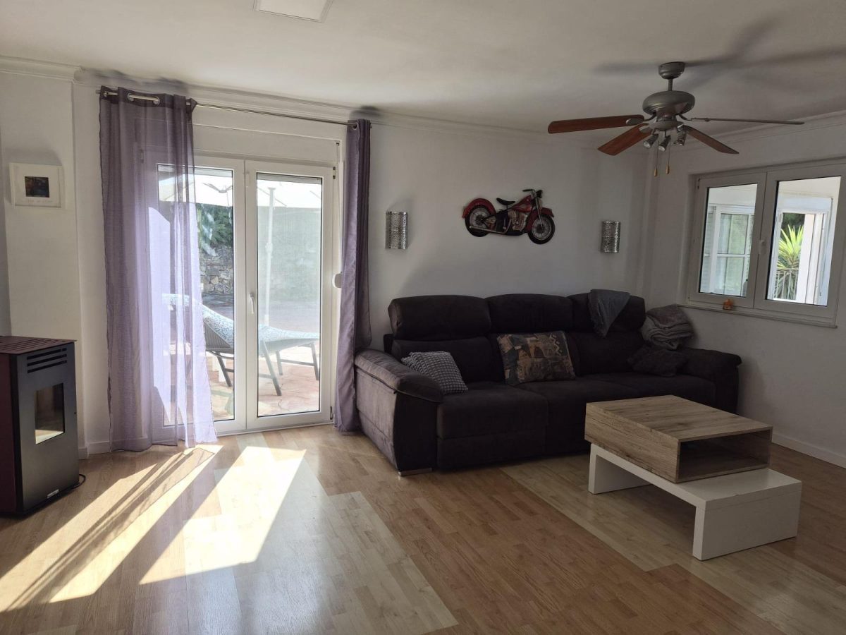 Chalet independiente con 3 viviendas, piscina y vistas al mar en Pinos de Alhaurín | Alhaurín de la Torre | Costa del Sol — Foto 6